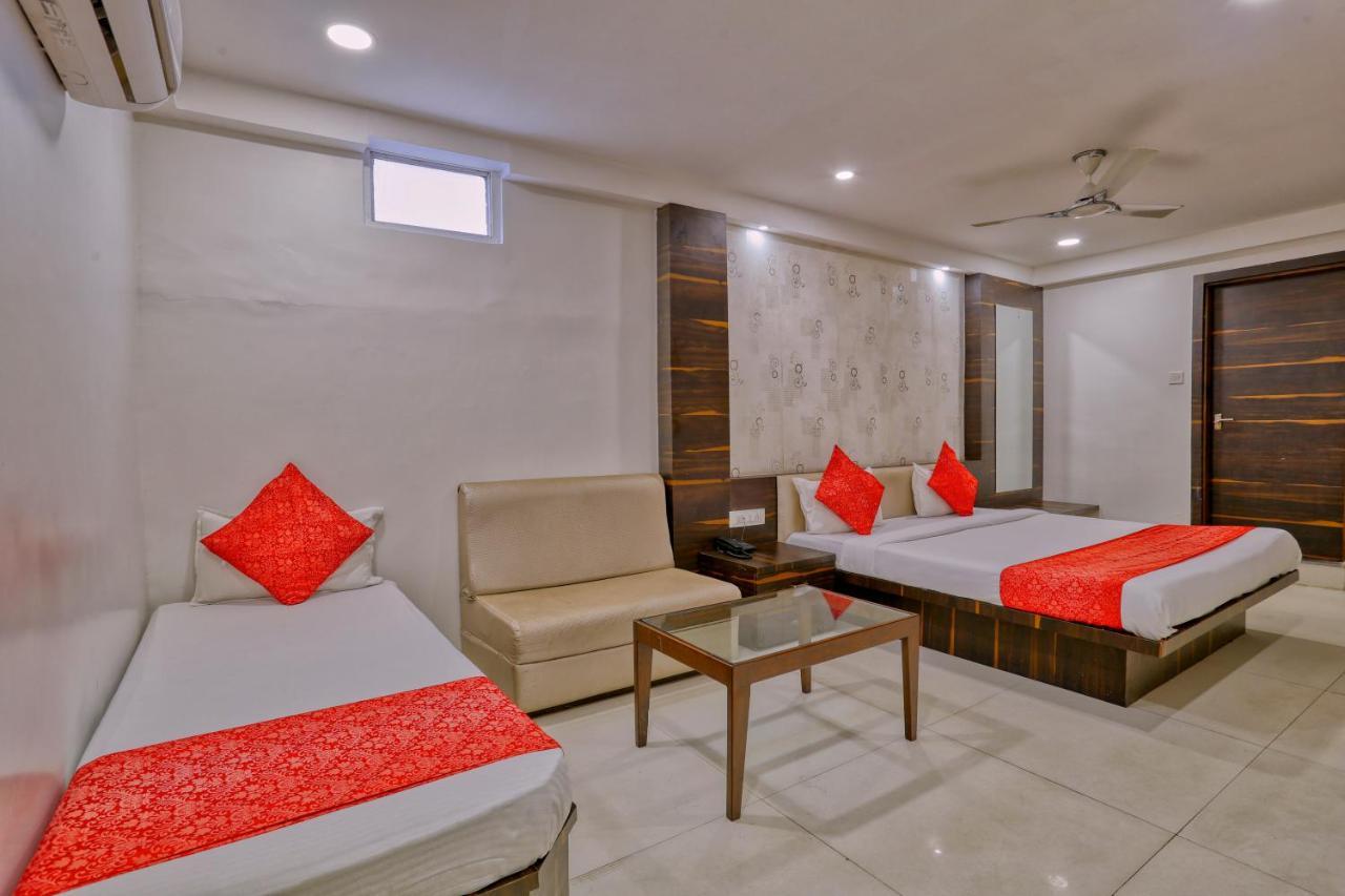 Hotel Galaxy Indore Extérieur photo