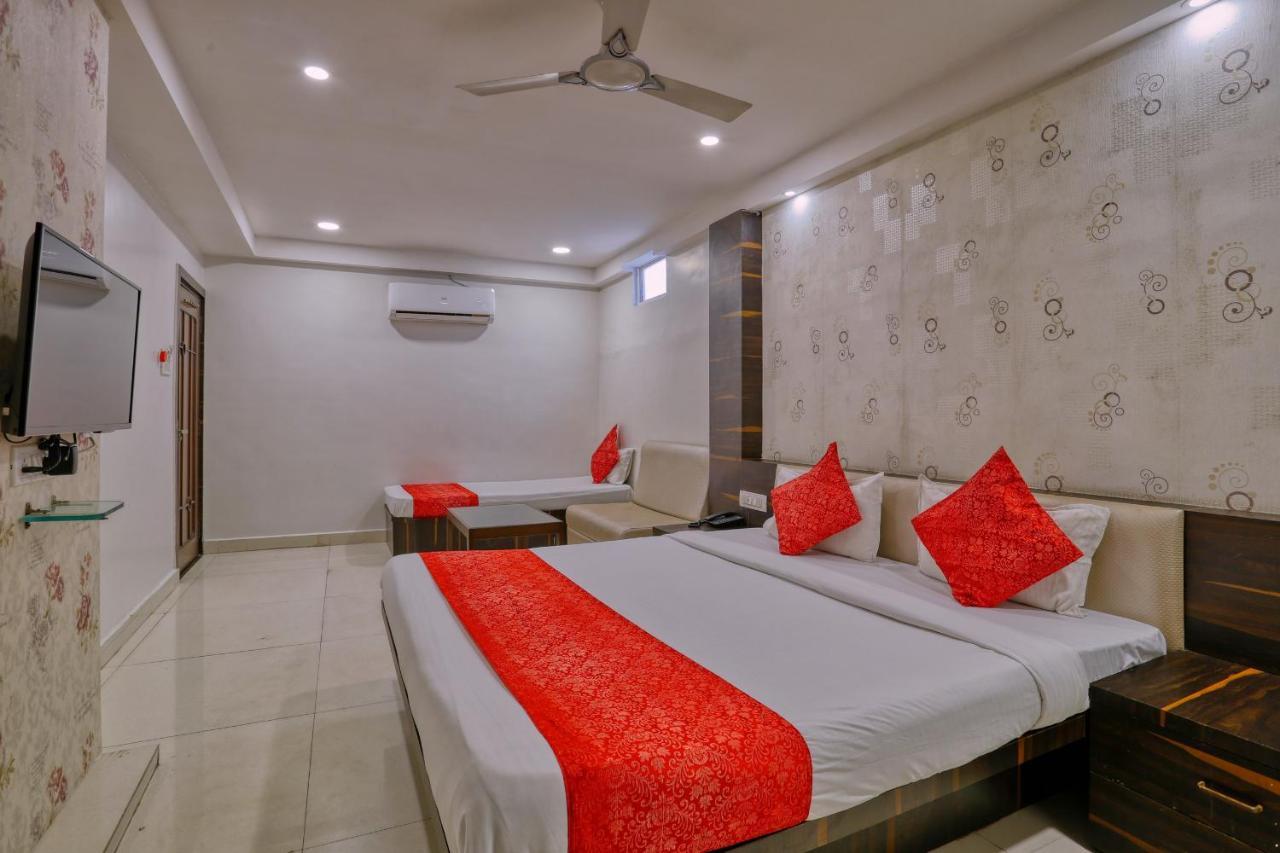 Hotel Galaxy Indore Extérieur photo