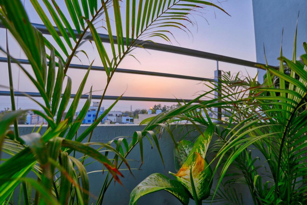 Hotel Galaxy Indore Extérieur photo