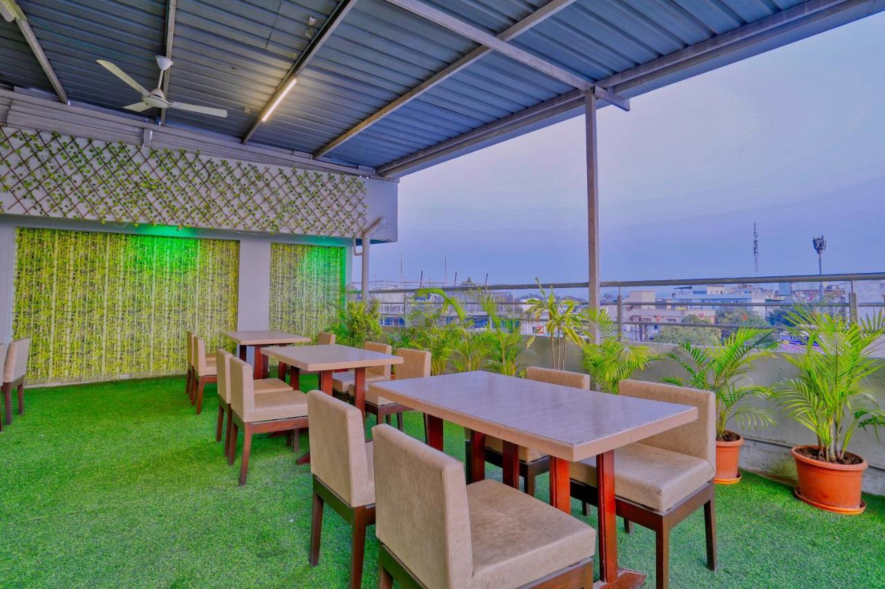 Hotel Galaxy Indore Extérieur photo