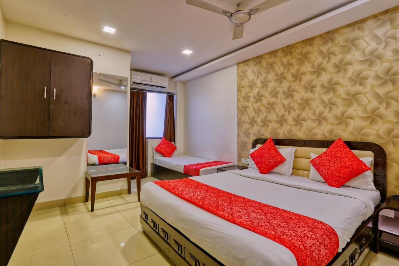 Hotel Galaxy Indore Extérieur photo