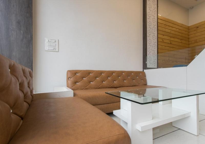 Hotel Galaxy Indore Extérieur photo